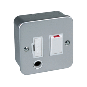 CED METAL CLAD SWITCHED SPUR WITH FLEX OUTLET 13A
