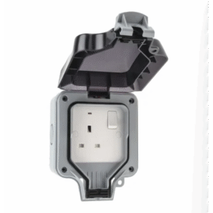 BG WEATHERPROOF OUTDOOR SINGLE SOCKET 13A WP21