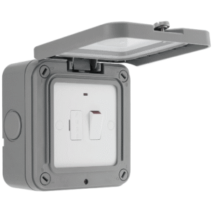 BG WEATHERPROOF SWITCHED FUSED SPUR 13A WP53